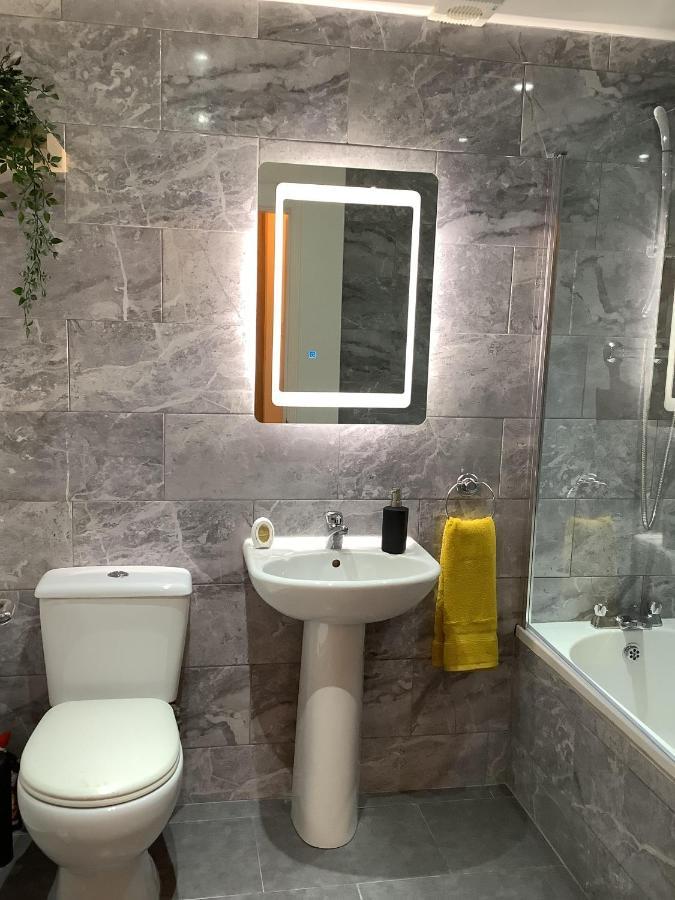 גלאזגו Ground Floor Apartment With Garden מראה חיצוני תמונה